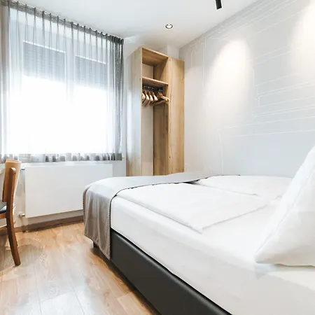 Gasthof Restaurant Auerhahn 3*