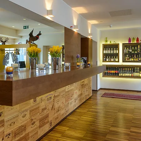 Pensionat Restaurant Auerhahn