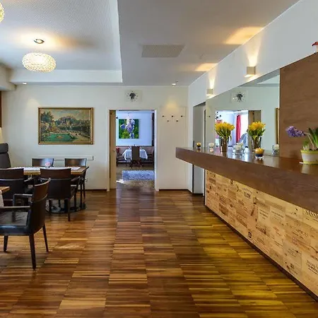 Restaurant Auerhahn Salisburgo