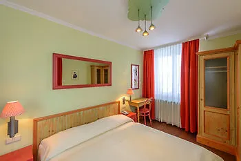 Pensionat Restaurant Auerhahn 3*