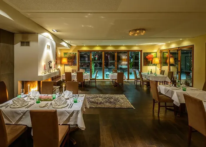 Restaurant Auerhahn 게스트하우스 3*