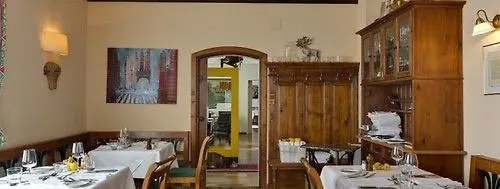 Restaurant Auerhahn 게스트하우스 3*