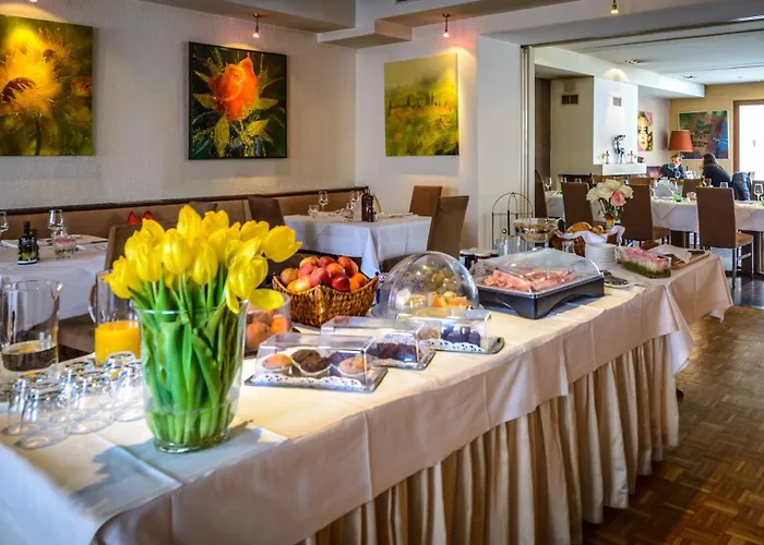 게스트하우스 Restaurant Auerhahn 3*