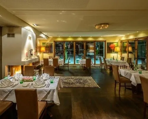 Restaurant Auerhahn ゲストハウス