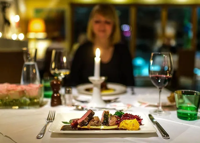 ゲストハウス Restaurant Auerhahn 3*